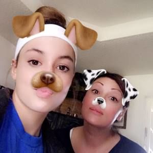 Meet your Posher, Holly